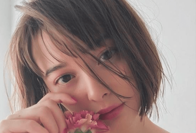 玉城ティナさんの私服をチェック!幅広いテイストを着こなすのが魅力