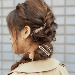 ヘアアクセサリーの種類一覧 おすすめのヘアアレンジも解説