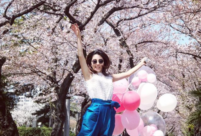 お花見にはどんな服装が正解 動きやすくて防寒も叶うおしゃれコーデ